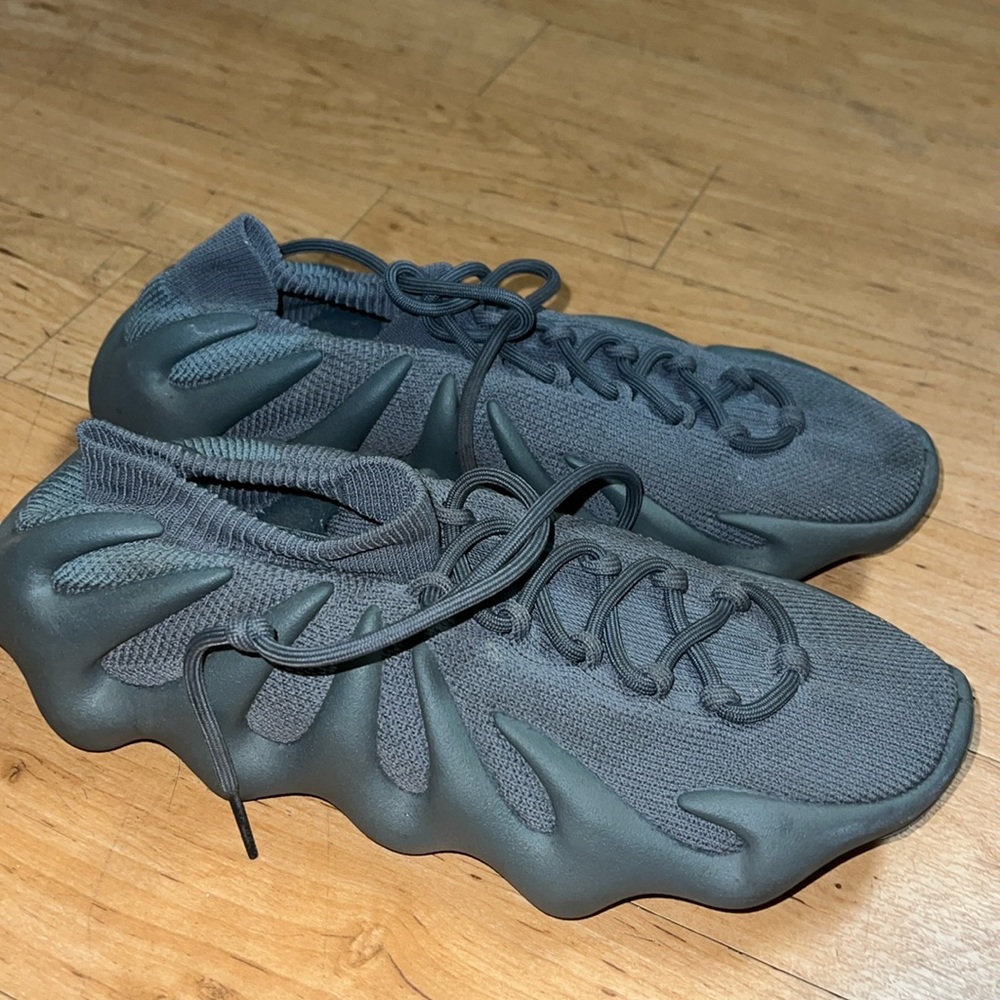 Yeezy , good condition.